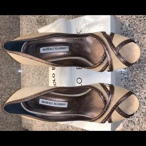 Manolo Blahnik “Puspa” Pumps size 39.5 (US 9)